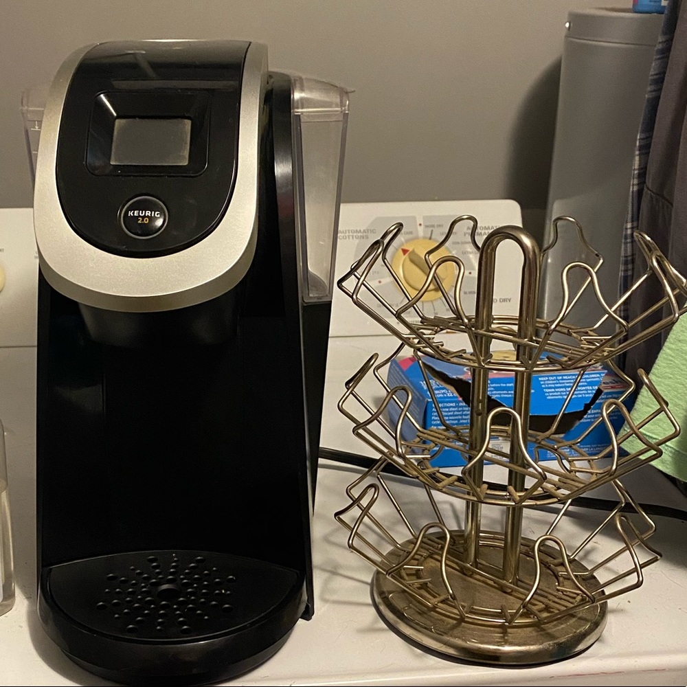 Black Keurig 2.0 touch screen